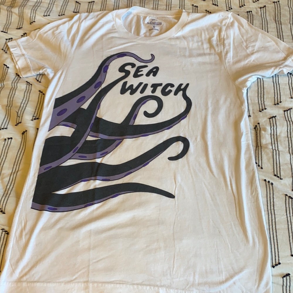 Harvey’s Disney Little Mermaid Ursula t shirt
